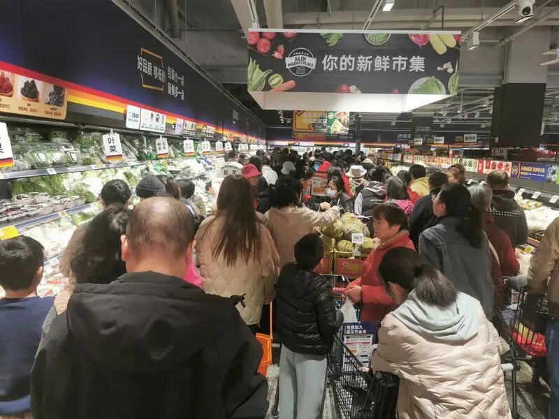 不用跑遠！顧村首家奧樂齊開業，日用百貨低價好物任你囤